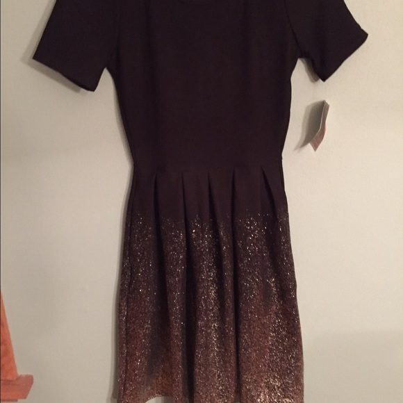 XS NWT Elegant black ombré Amelia
