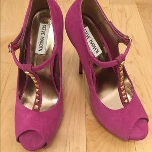 Brand New Steve Madden peep toe platform
