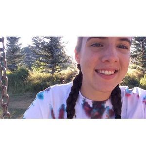 Meet your Posher, Rebeca