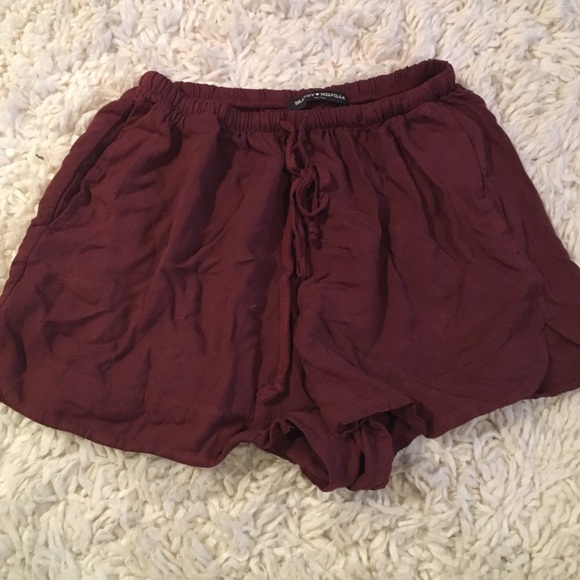 Brandy Melville Maroon Shorts - Picture 1 of 1