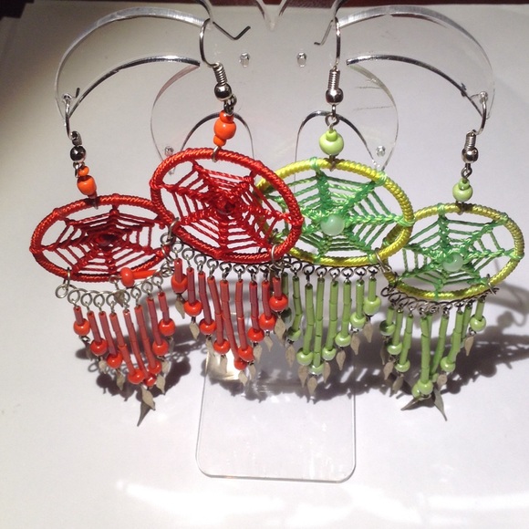 Wind Catcher With Cascade Beads Earring