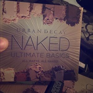 UD naked pallet