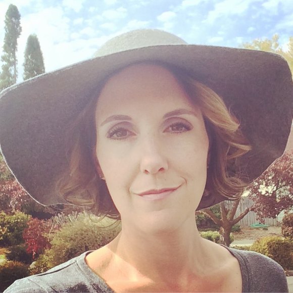 Meet your Posher, Tovah