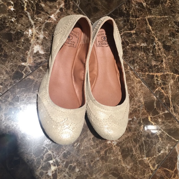 Lucky brand flats