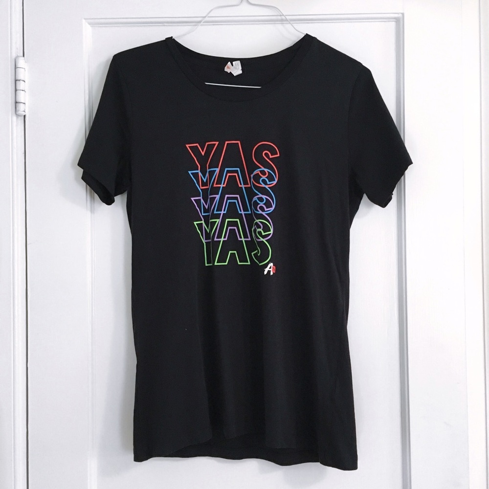 Vintage Awesomeness TV "Yas" Tee