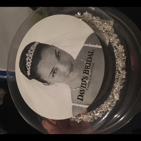 Tiara - Picture 2 of 3