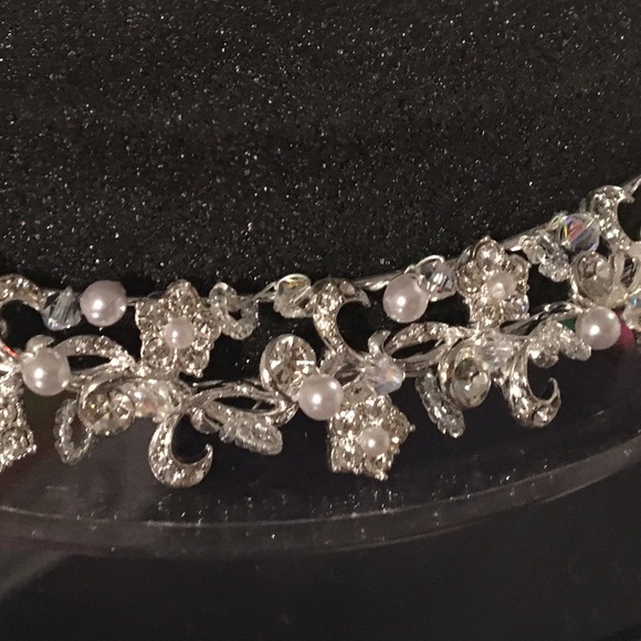 Tiara - Picture 3 of 3