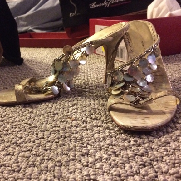 smeraldo heels size 9 1/2