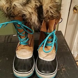 Joan of arc sorel boots