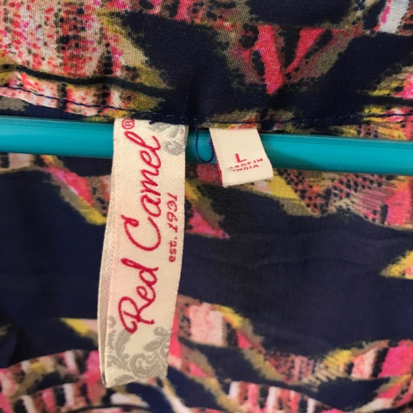 Red Camel patterned shawl - Picture 4 of 4