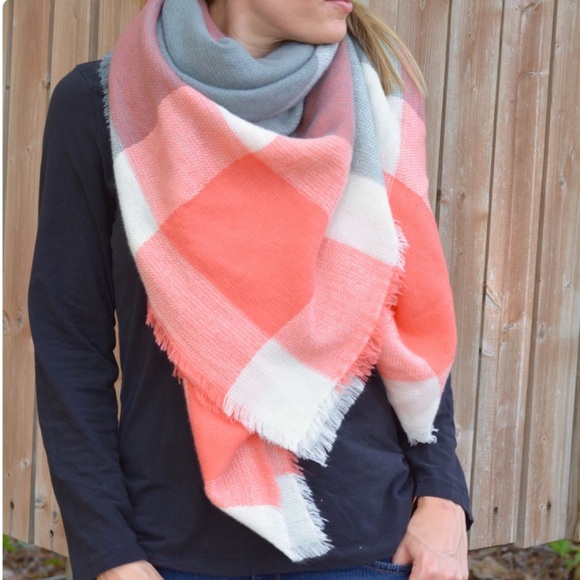 Accessories - NWT || Gray Windowpane Plaid Blanket Scarf
