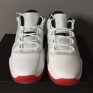 Air Jordan 11 Retro Low