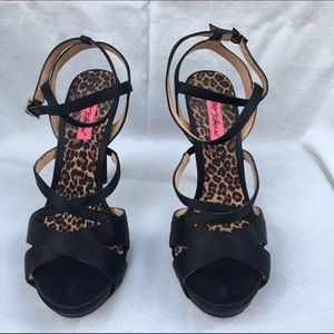 Betsey Johnson Pumps