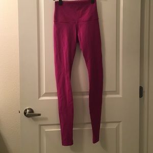 Lululemon yoga pants