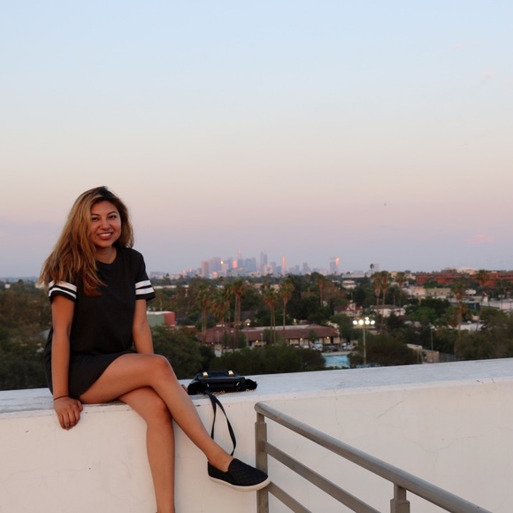 Dresses & Skirts - t-shirt dress!