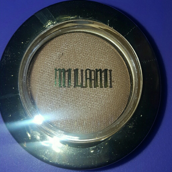 Milani eyeshadow new never used