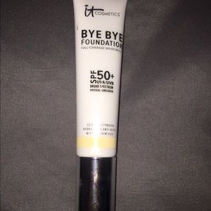 it cosmetics foundation, light