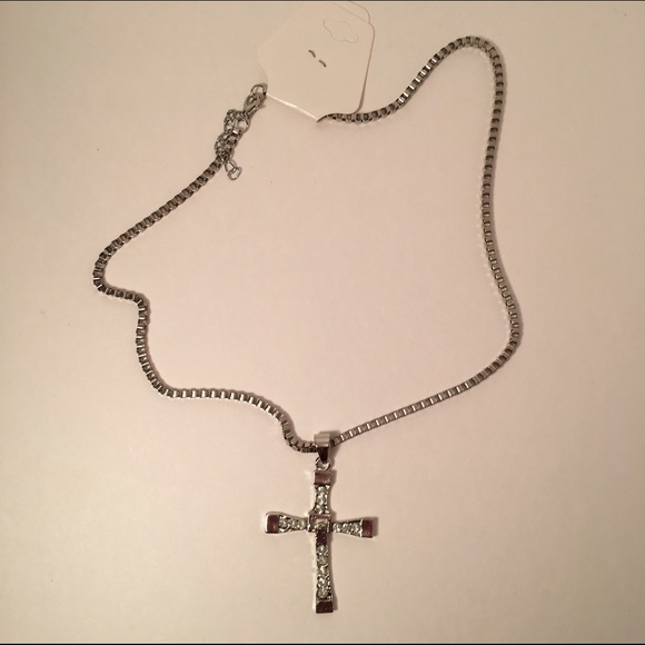 🆑🆑🆑SILVER CROSS NECKLACE - Picture 4 of 4