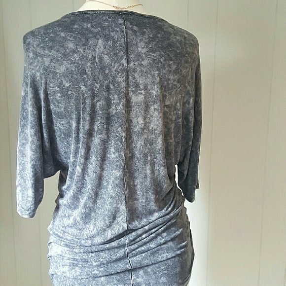 The Paige Top - Picture 3 of 6