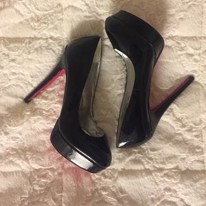 Black High Heels by Shoe Dazzle