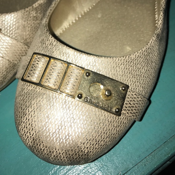 GUESS flats - Picture 2 of 3