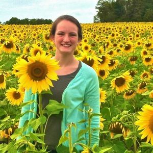 Meet your Posher, Caitlin