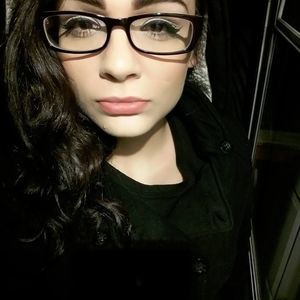 Meet your Posher, Britney