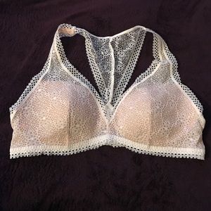 NWT Victoria's Secret white lace bralette