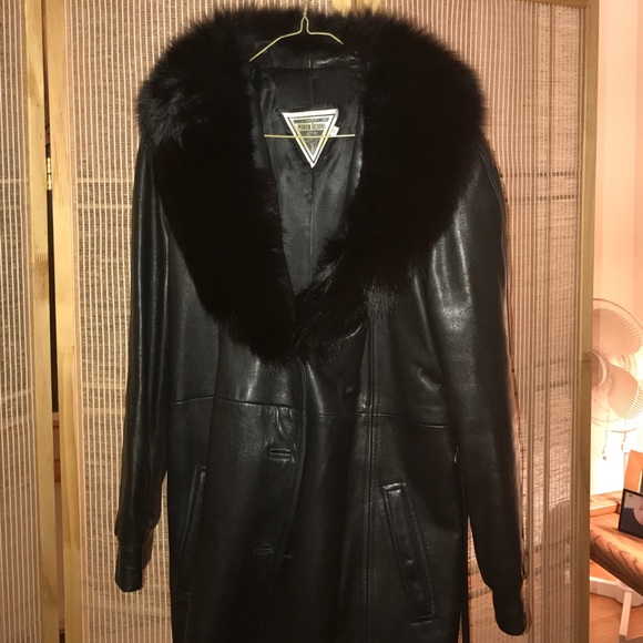 Jackets & Blazers - Leather/fox barely worn. Size S.