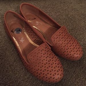 Brown cutout loafers - size 7