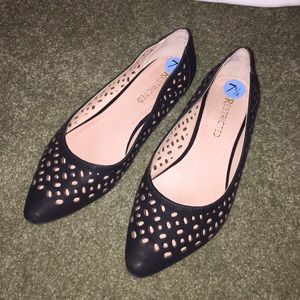 Black cutout flats - size 7.5