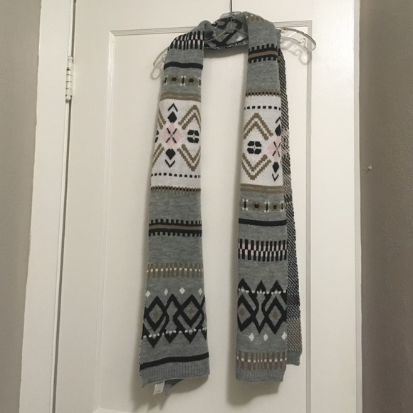 Patterned Scarf