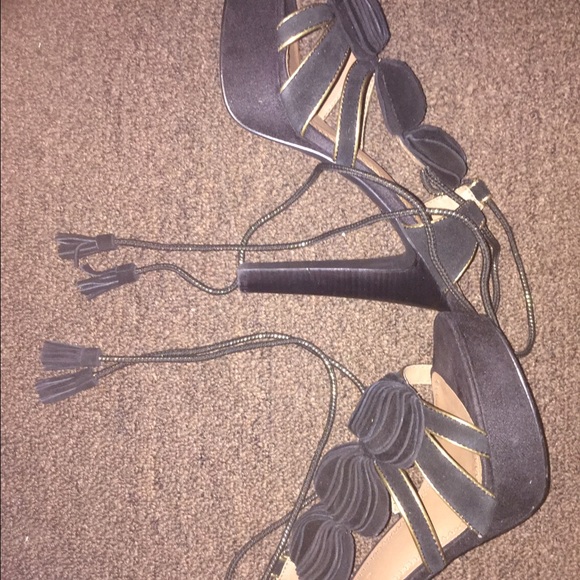 Colin Stuart Heels - image 2