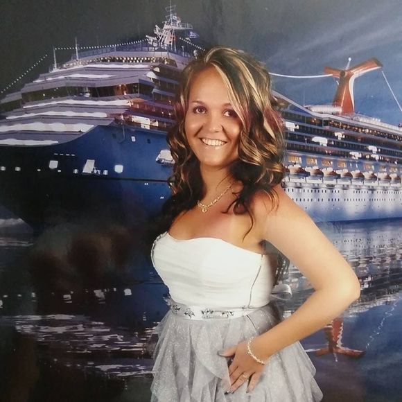 Meet your Posher, Jessica