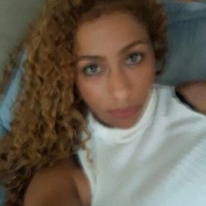 Meet your Posher, Bee