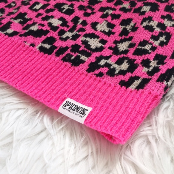 VS PINK leopard pullover cozy sweater - Picture 2 of 2