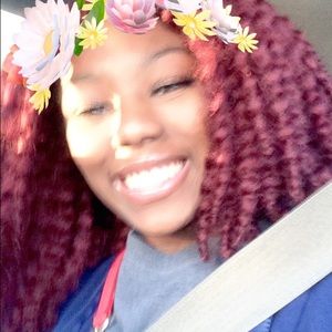 Meet your Posher, Maya