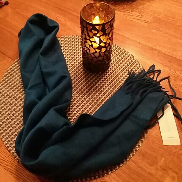 Cashmere teal scarf NEW!!! 100% Cashmere