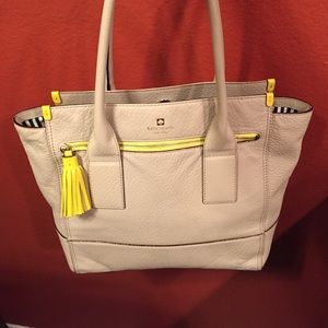 Kate Spade Tote, LIKE NEW!