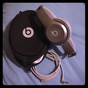 Beats  gray/gray
