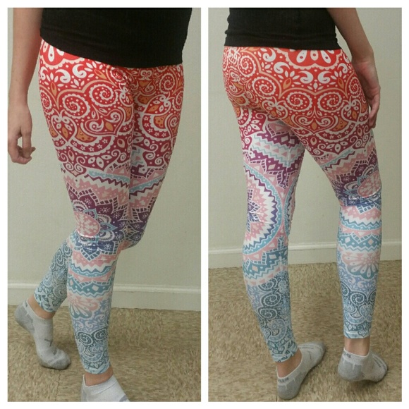 🔴 Last Pair! 🎉 Host Pick! 🎉 NEW Ombre Leggings - Picture 2 of 2