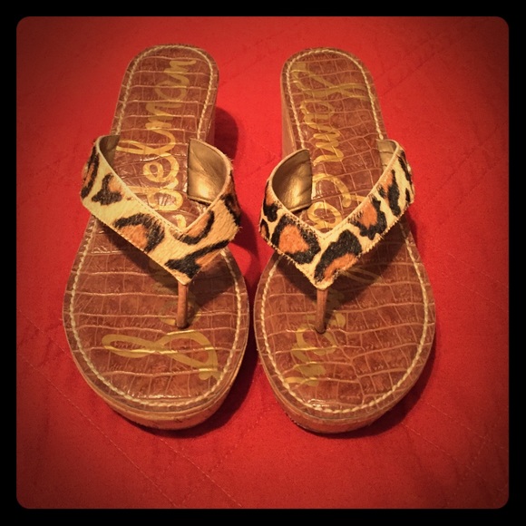 Sam Edelman leopard wedge flip flops- size 8