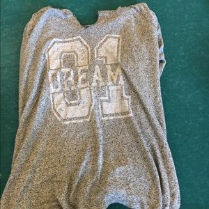 lounge sweatshirt. very comfy. barely worn!