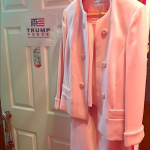 New with tags 3 pices women jacket and skirt