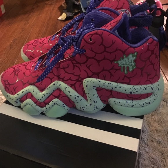 ᴄʀᴀᴢʏ ᴇɪɢʜᴛs - Picture 3 of 4