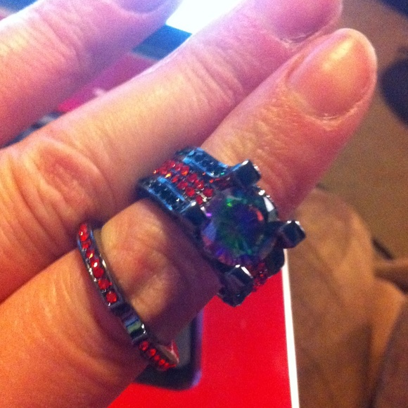 2pc ring set 10kt black gold filled rainbow topaz