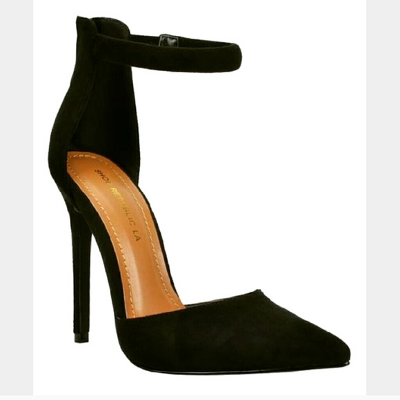 Black suede classic high heel ankle strap pump - Picture 2 of 4