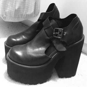 Unif Slacker Platform