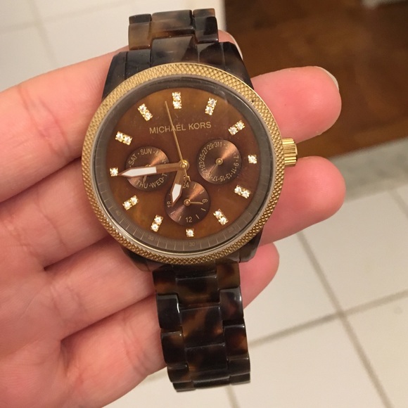 Michael Kors Watch Like New!! Comes with box