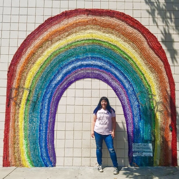 Meet your Posher, Becki - Picture 3 of 3